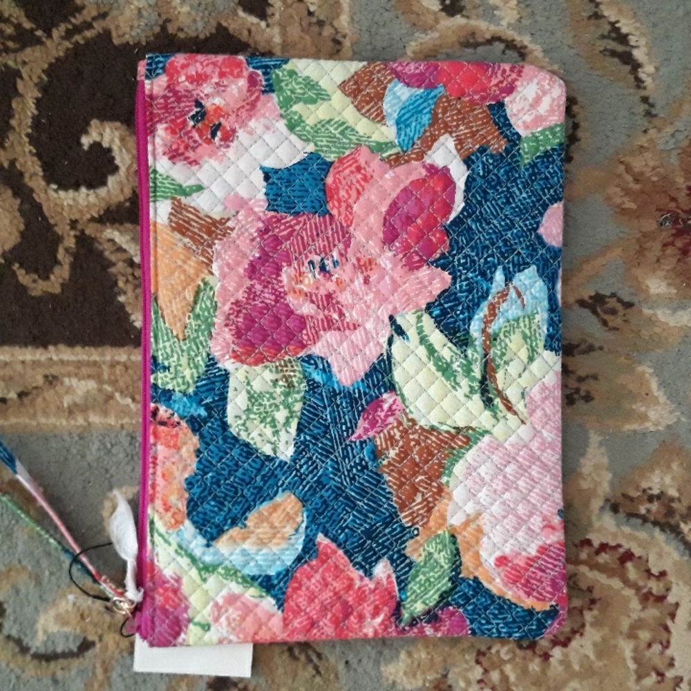 9x*Host Pick*Vera Bradley wristlet